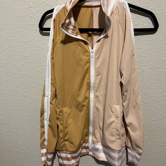 Color-way 2pc Set - Picture 2 of 10